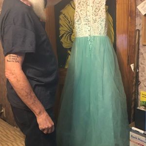 Grace karen size medium dress